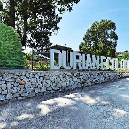 Durian Ecolodge Тампин Екстериор снимка