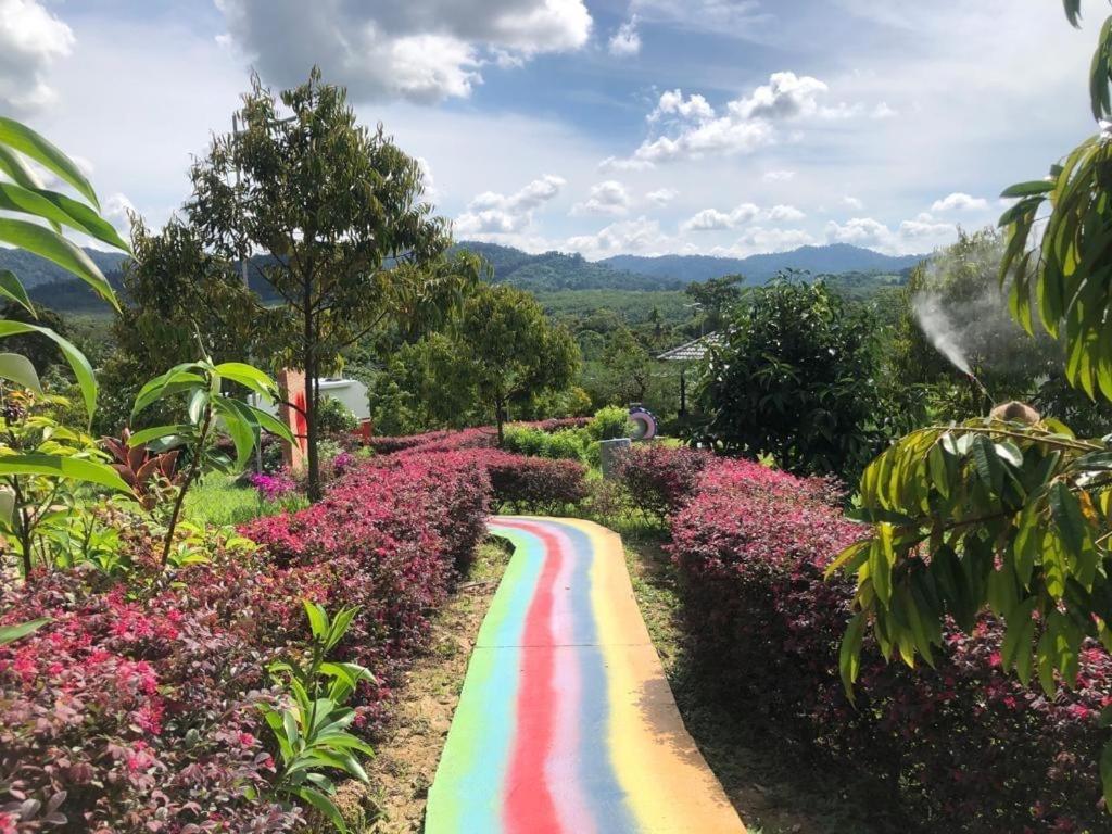 Durian Ecolodge Тампин Екстериор снимка